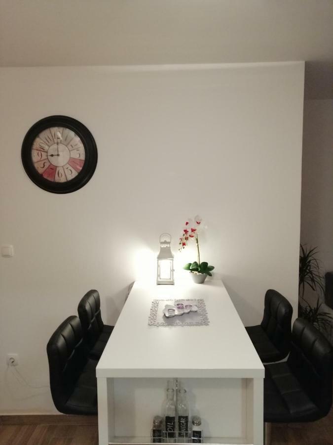Cosy Apartment Road A6 Fužine Exterior foto